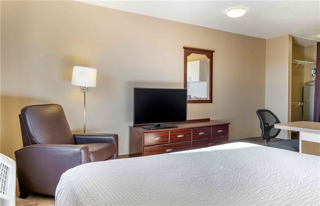 Extended Stay America Suites Toledo Holland - photo 9