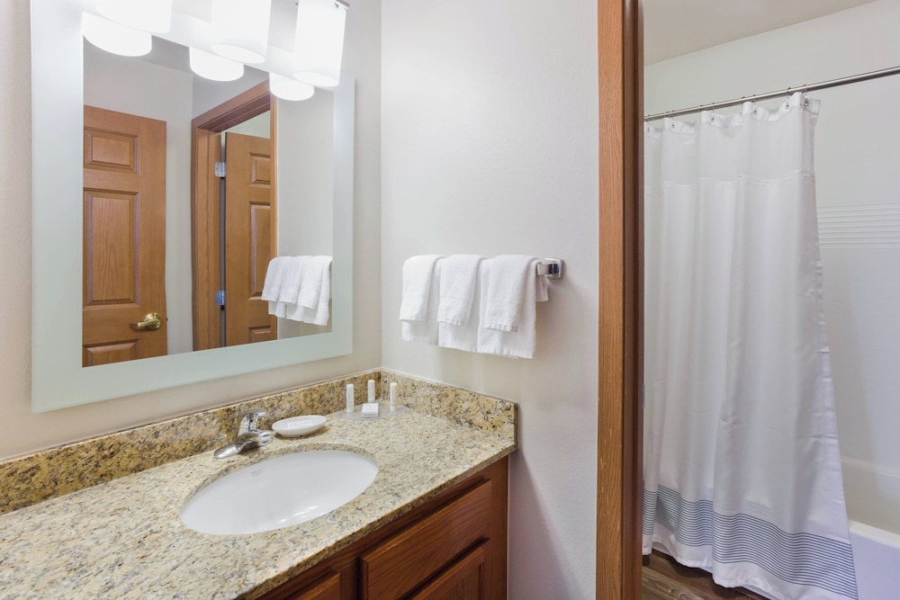TownePlace Suites by Marriott Minneapolis West StLouis Park - photo 9