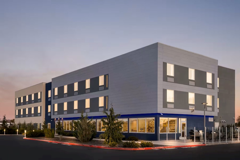 Holiday Inn Express & Suites George Quincy South by IHG - photo 60