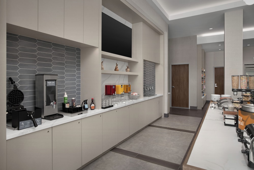 Homewood Suites By Hilton Portsmouth Downtown - photo 38