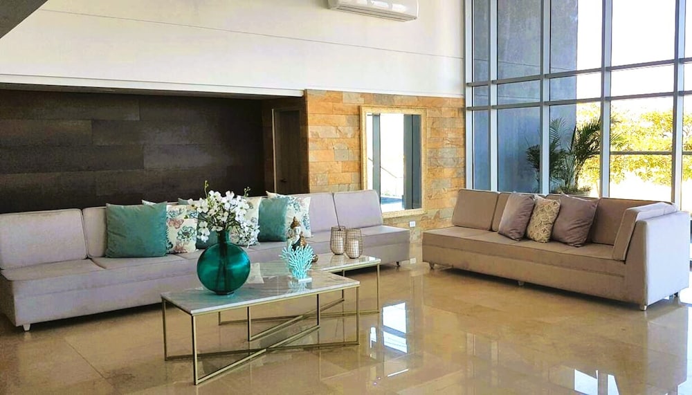 Ocean Drive Beach House Cartagena — 4-Star Luxury Hotel in Cartagena, Colombia