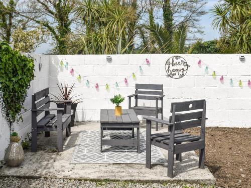Bee Cottage — 4-Star Luxury Hotel in Hayle, United Kingdom