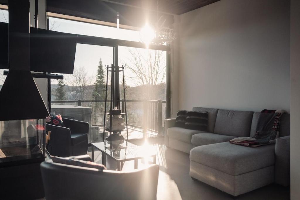 Loft Exécutif CherLieu de luxe avec vue sur golf et montagnes — 4-Star Luxury Hotel in Mont-Tremblant, Canada