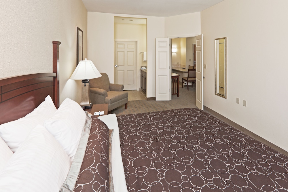 Staybridge Suites Oklahoma City Airport an IHG Hotel - photo 5