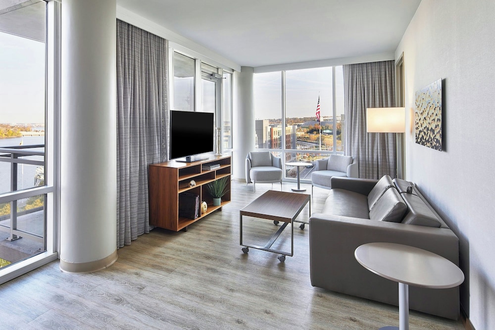 AC Hotel by Marriott National Harbor Washington D.C. Area - photo 25
