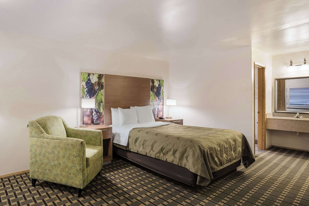 Quality Inn Near Fort Hunter Liggett - photo 22
