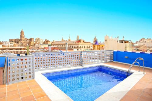 Carreteria Pool ApartamentosMalagaManagement — 4-Star Luxury Hotel in Malaga, Spain