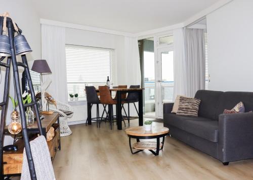 Sterflat 179 — 4-Star Luxury Hotel in Egmond Aan Zee, Netherlands