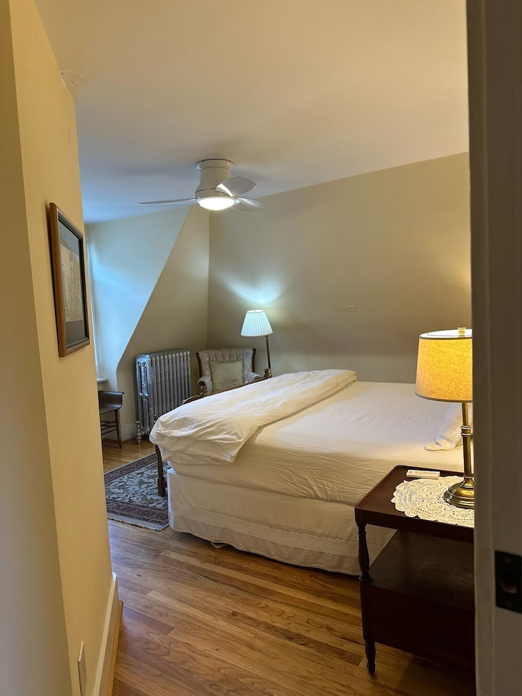 Gable House Bed and Breakfast Inn - photo 7