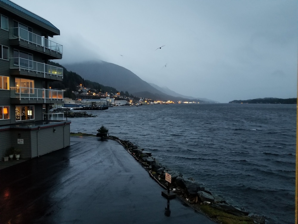 Super 8 by Wyndham Ketchikan - photo 49