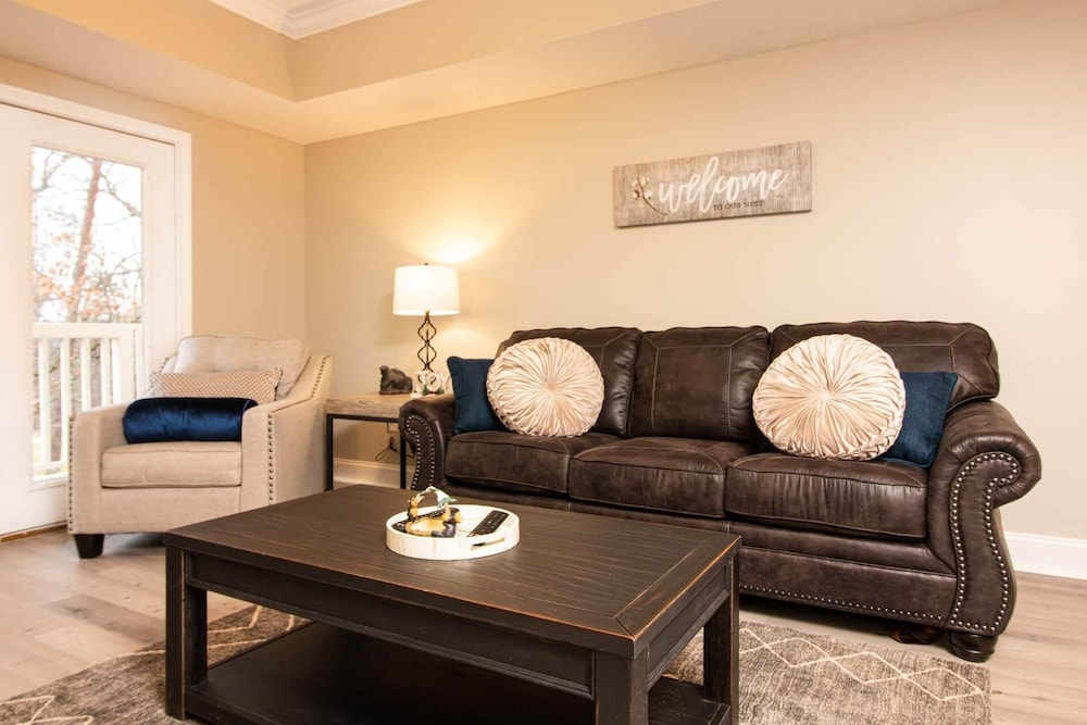 1504 Golf View Towers Above It All - photo 12