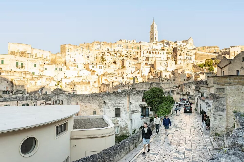 GuestHost White Stones Rooms — 4-Star Luxury Hotel in Matera, Italy