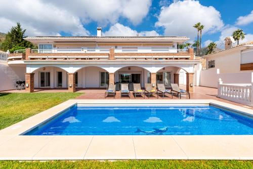 Casa Pamela — 4-Star Luxury Hotel in Benalmadena, Spain