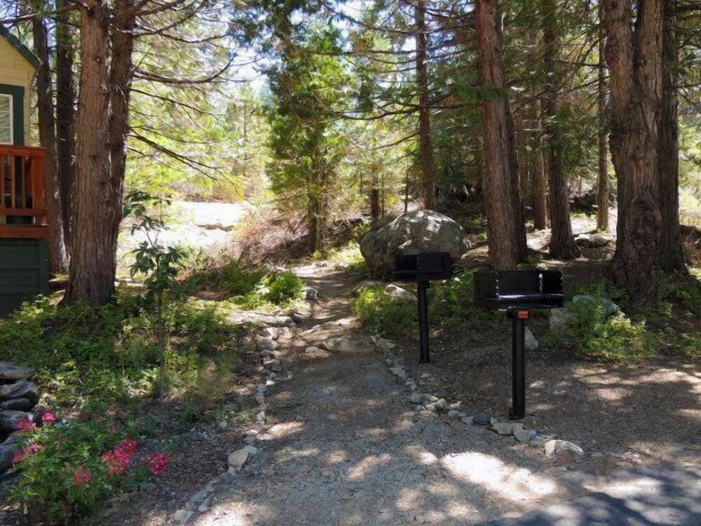 Shaver Lake Village Hotel - photo 92