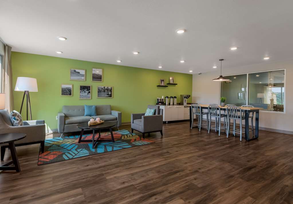 WoodSpring Suites Roanoke - photo 6