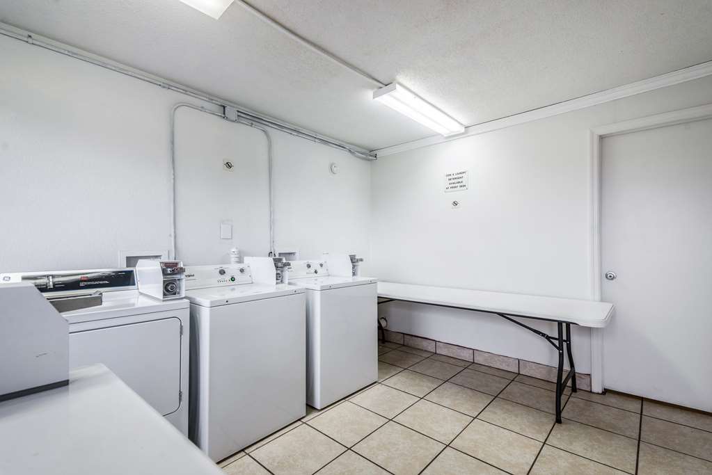 Motel 6 Anniston AL - photo 27