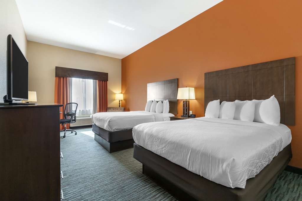 Best Western Plus Longhorn Inn & Suites - photo 7