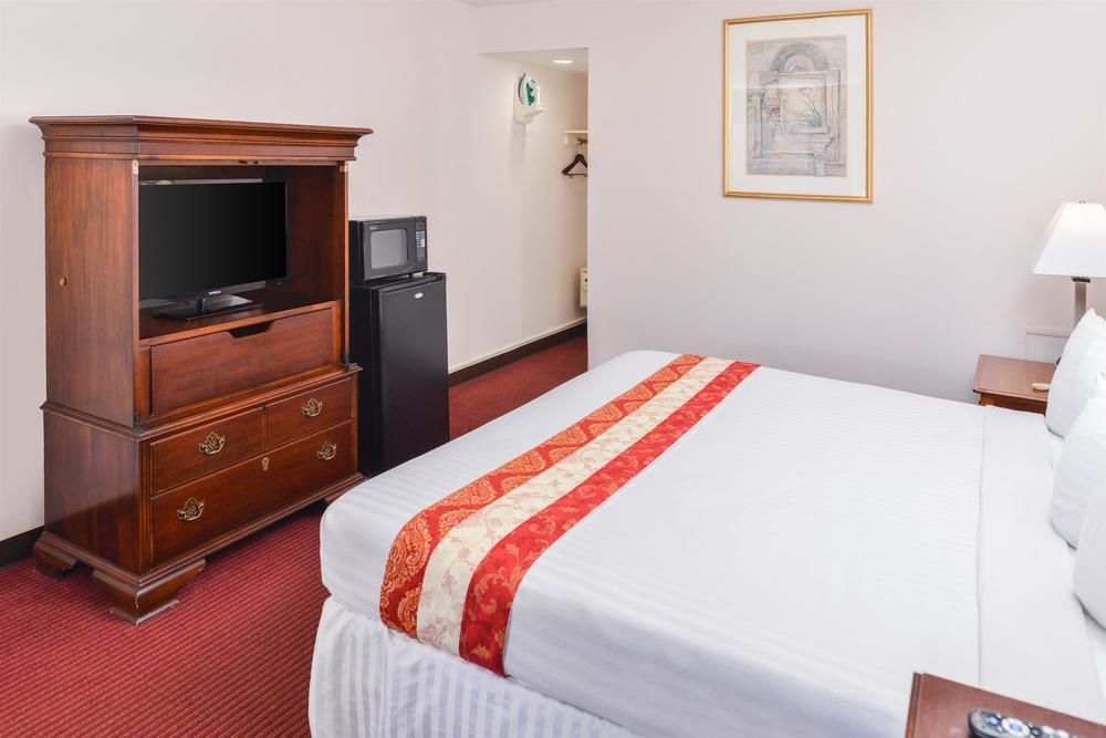 Americas Best Value Inn Williamsburg Lightfoot Area - photo 31