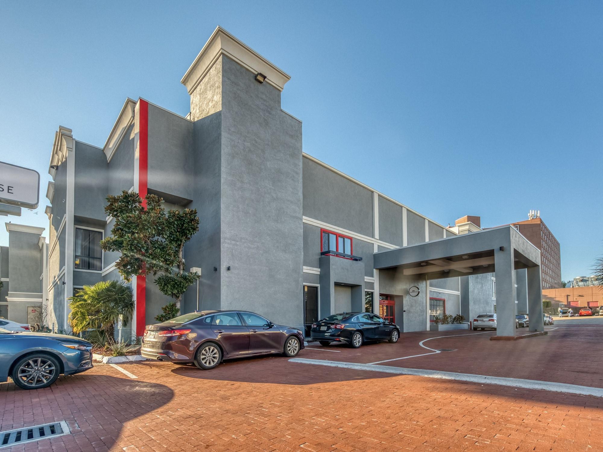 Alexis - last minute hotel in Dallas