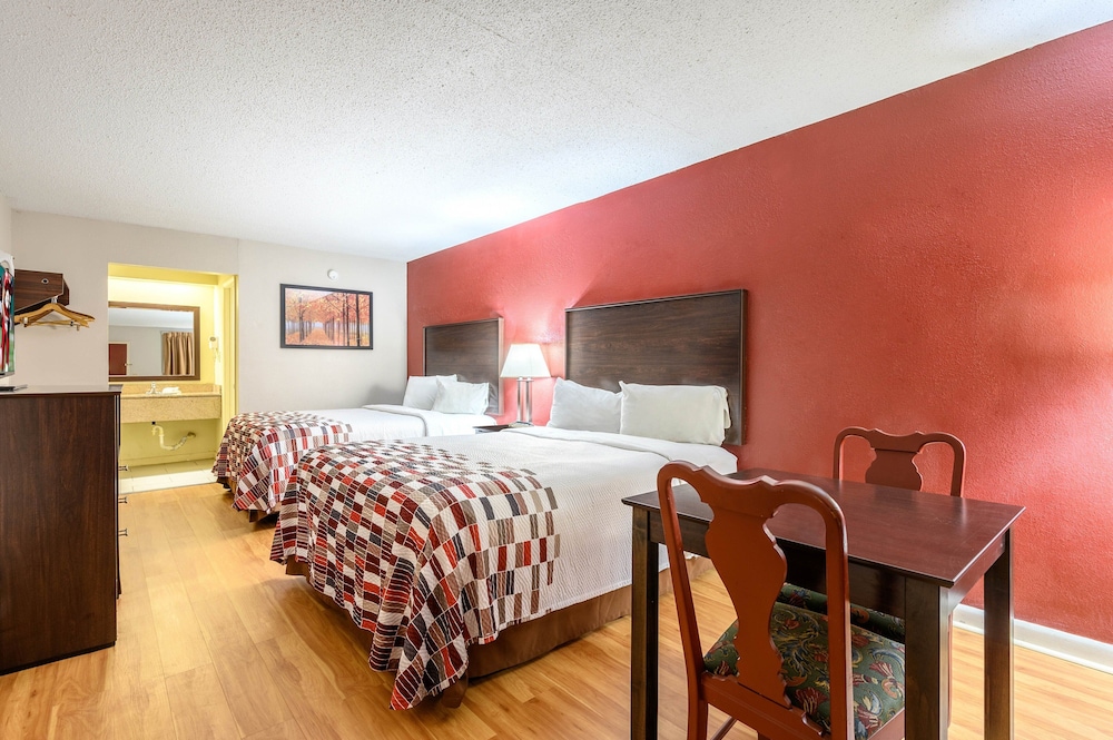 Red Roof Inn Sylacauga - photo 8