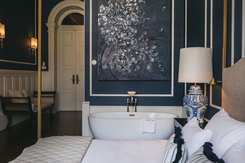 Torel 1884 Suites & Apartments — 4-Star Luxury Hotel in Porto, Portugal