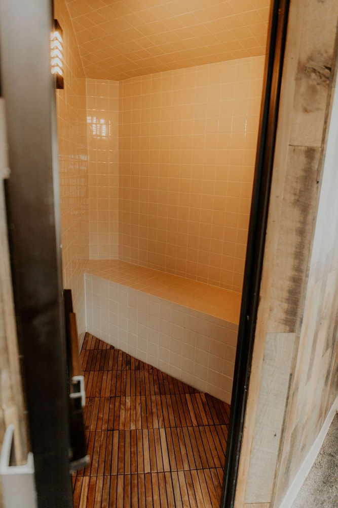 Wallace Inn - photo 17