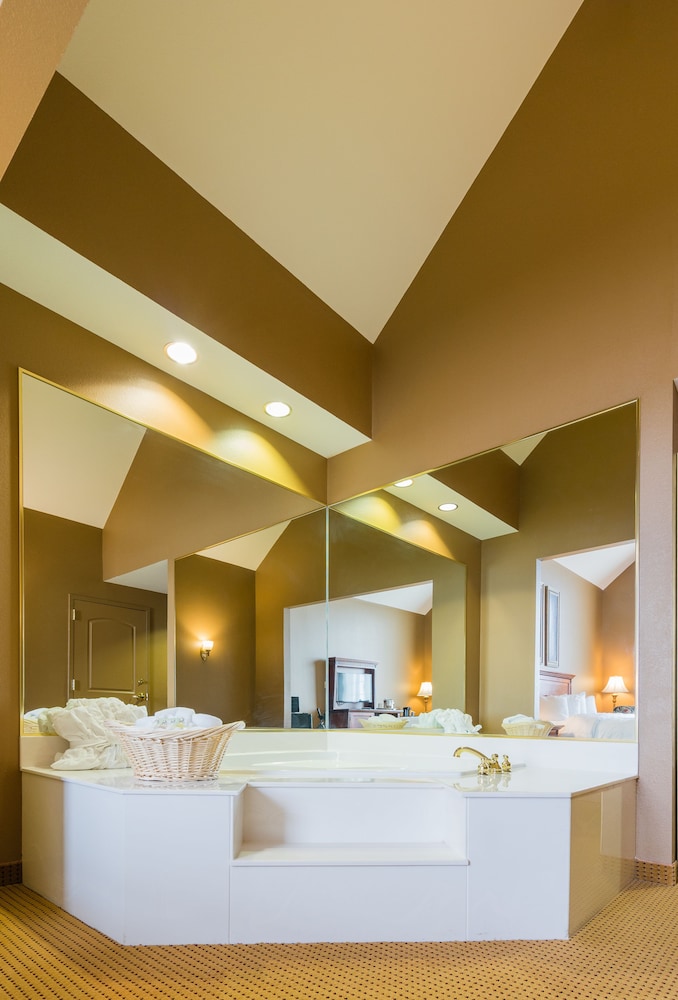 The Wildwood Hotel - photo 42