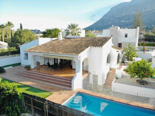 Casa Anemone — 4-Star Luxury Hotel in Denia, Spain