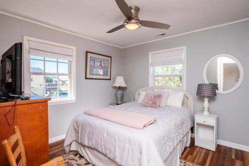 God is Nigh by Oak Island Accommodations - photo 17
