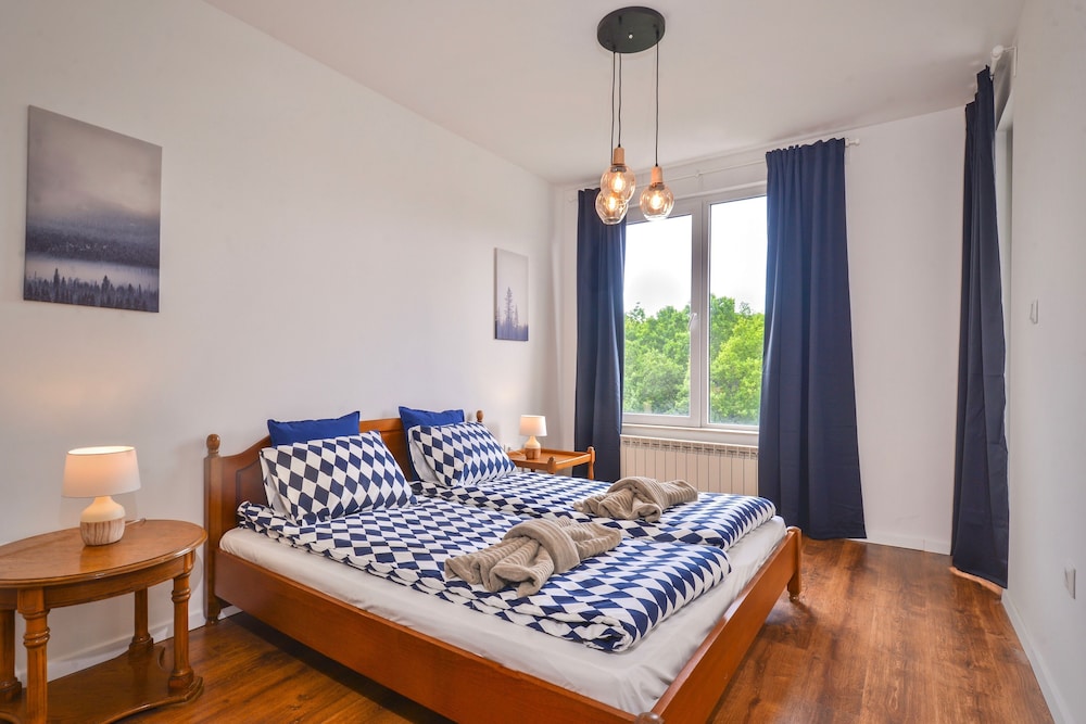 Spacious 2BD 2BA Flat South Park & Vitosha Views by Flat Mаnager — 4-Star Luxury Hotel in Sofia, Bulgaria