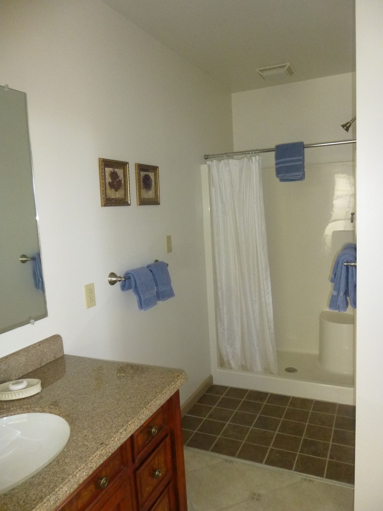 Smoketown Inn - photo 14