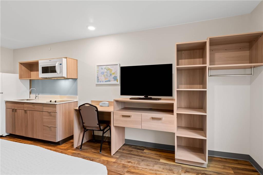 WoodSpring Suites Richmond Airport - photo 15