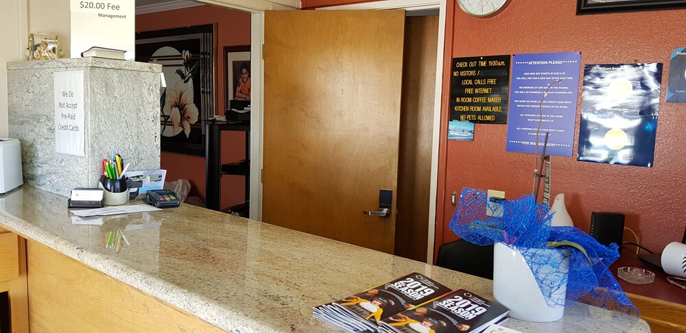 Phoenix Motel - photo 2