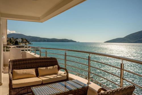 Apartments Twins — 4-Star Luxury Hotel in Herceg-Novi, Montenegro