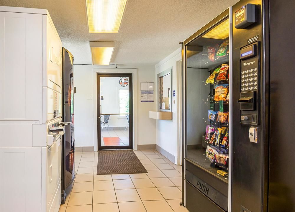 Motel 6 Bloomington Indiana - photo 21