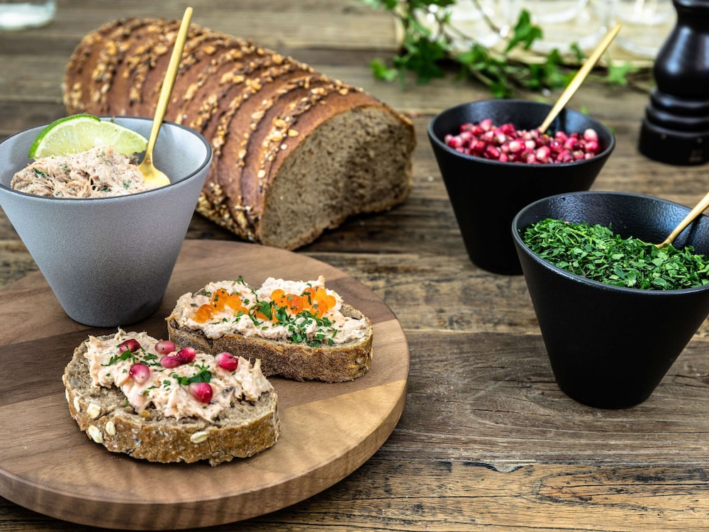 מזון ומשקאות