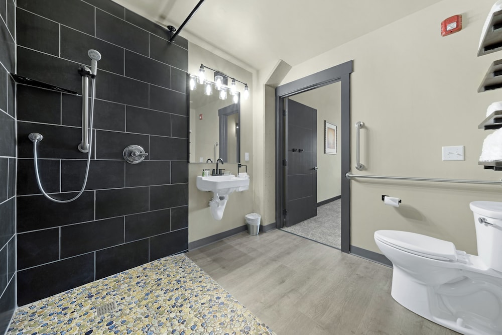 The Suites at Prairie Falls & Event Center - photo 51