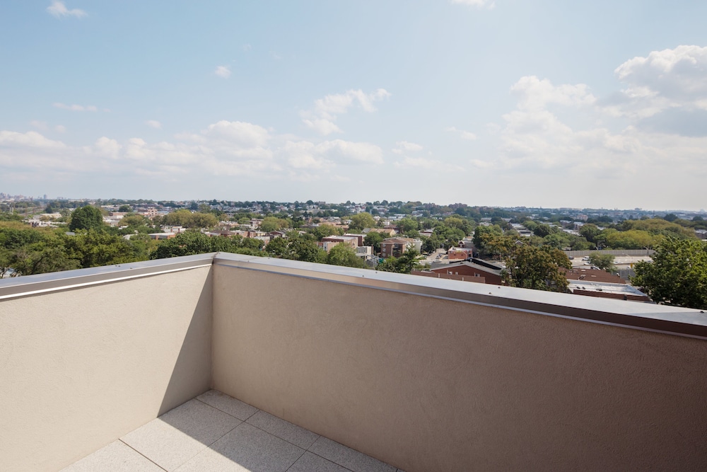 Holiday Inn Express & Suites Woodside LaGuardia Airport by IHG - photo 15