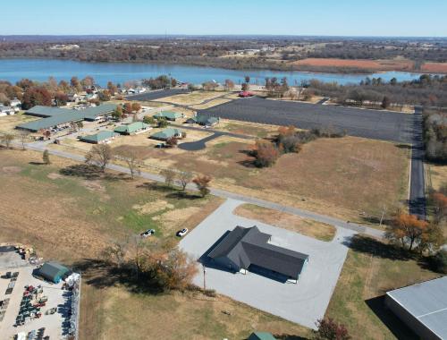 Angler s Inn in Grove, United States