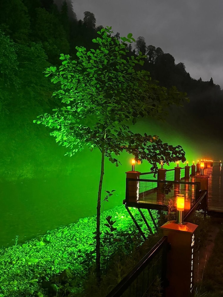 Yeşilton - carbon neutral hotel in Camlihemsin