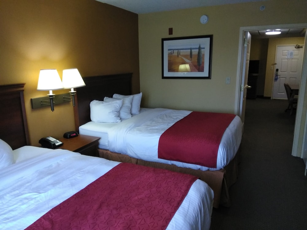 Baymont by Wyndham Clinton - photo 7