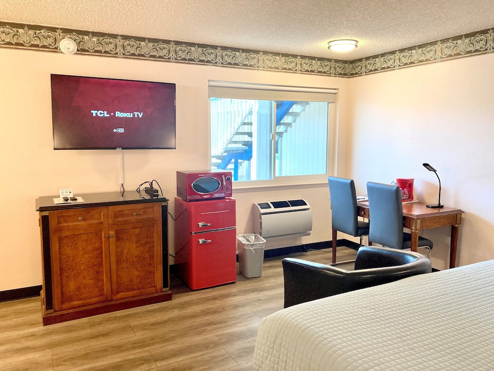 Coast Riders Inn - photo 10