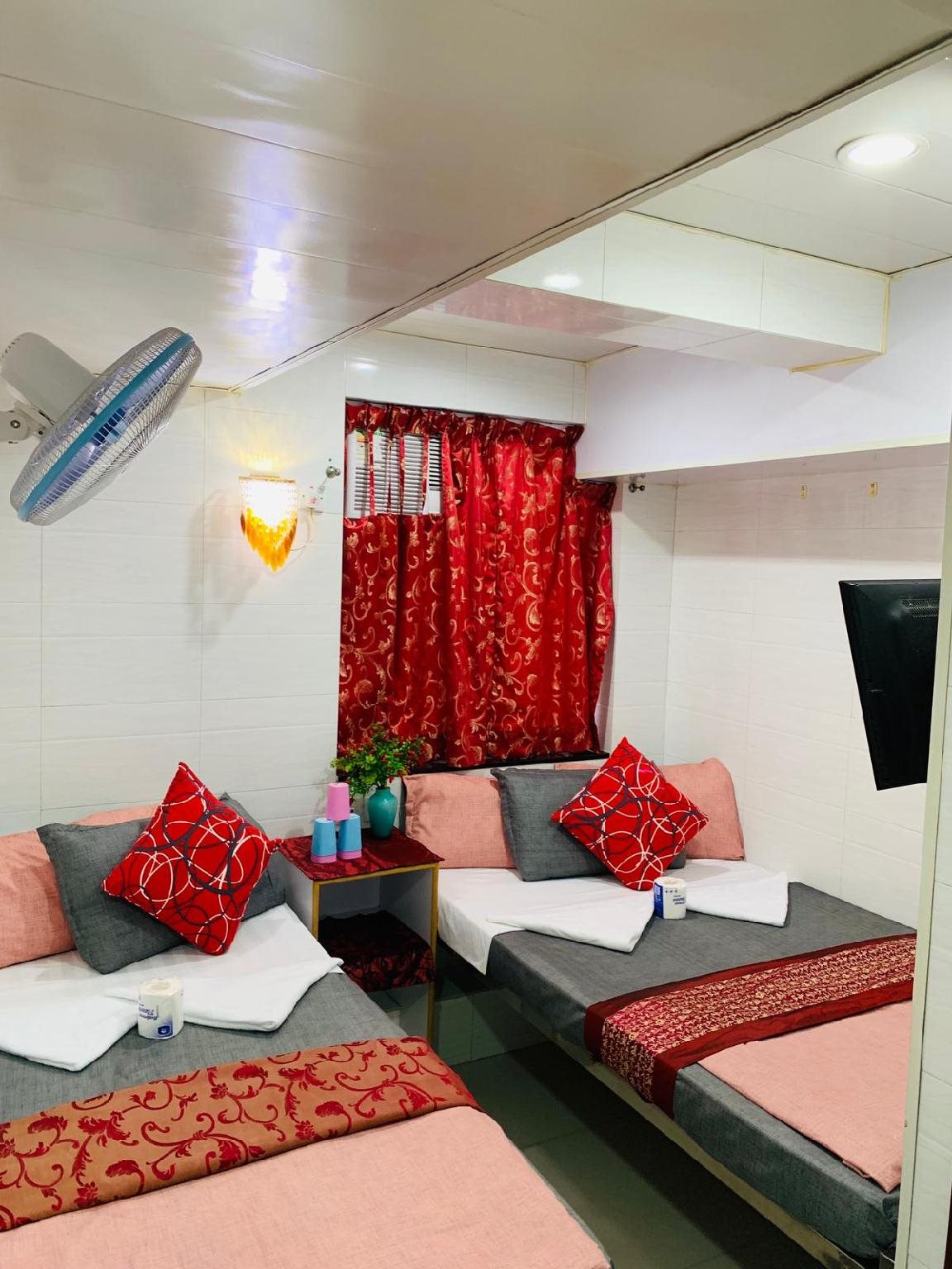 China Emperor Hotel in Kowloon, Hong Kong