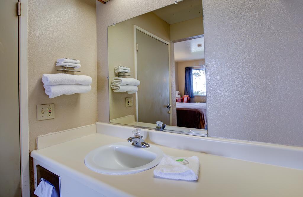 Good Nite Inn Salinas - photo 20