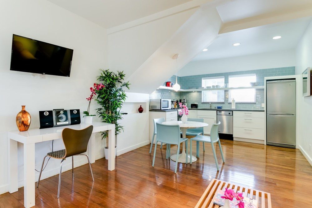 Venice Beach Vacation Condos — 4-Star Luxury Hotel in Venice, United States