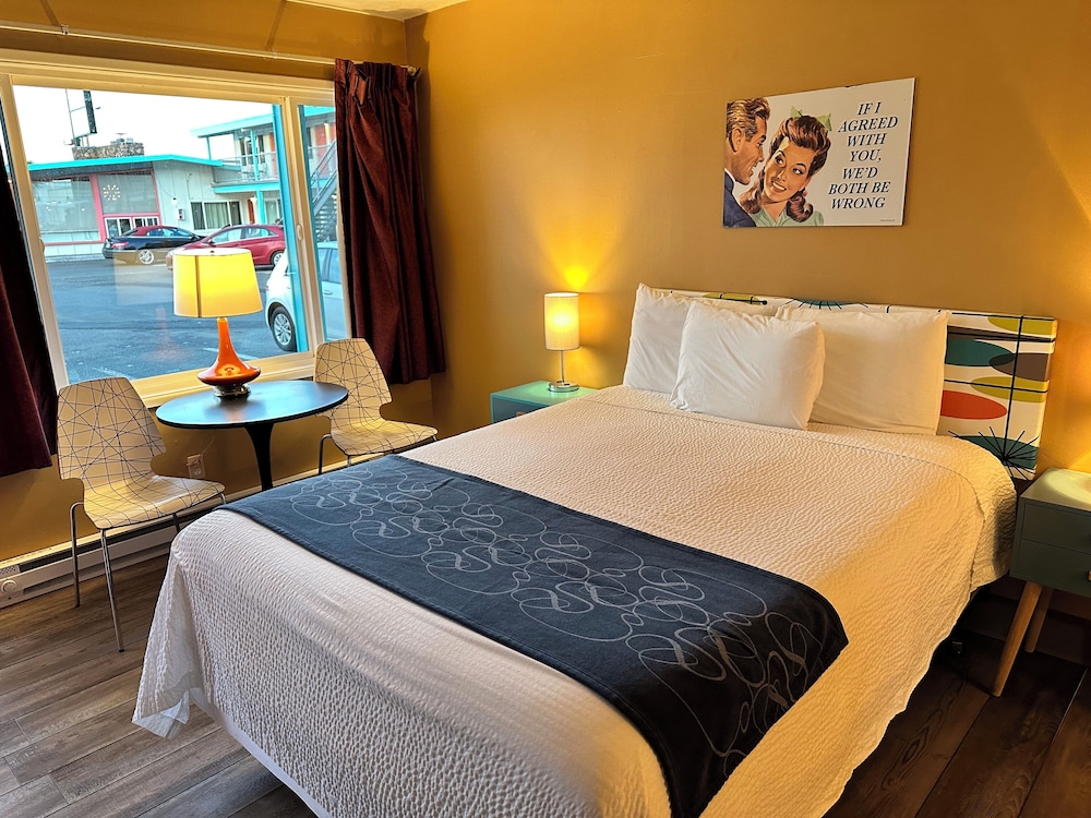 Atomic Motel - photo 37