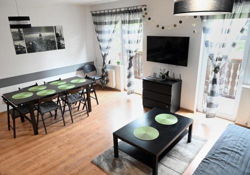 Szklarska Poręba dwupoziomowy duży apartament z garażem i sauną — 4-Star Luxury Hotel in Szklarska Poreba, Poland