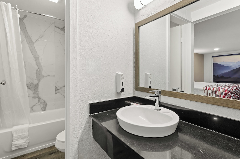 Red Roof Inn Wytheville - photo 30