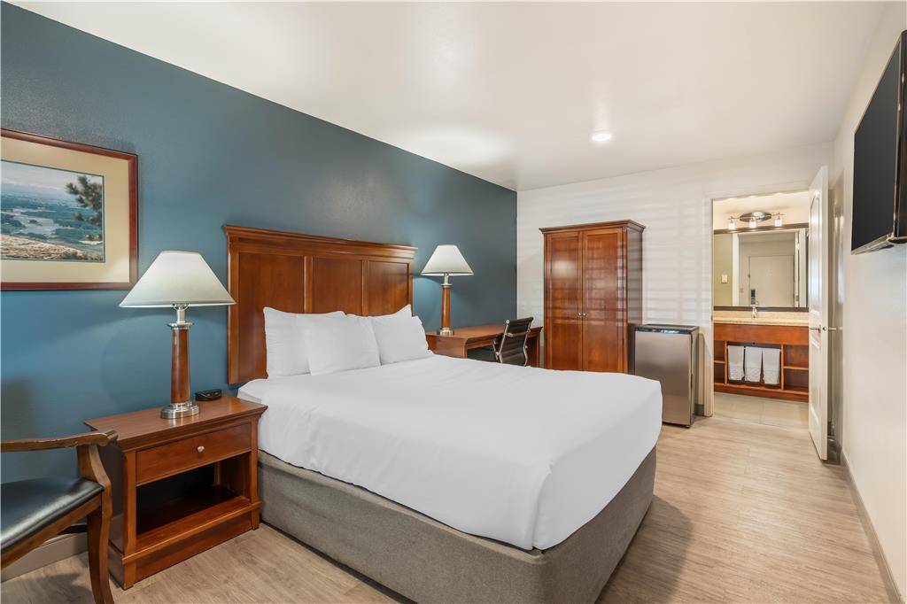Best Western Plus Clocktower Inn - photo 28