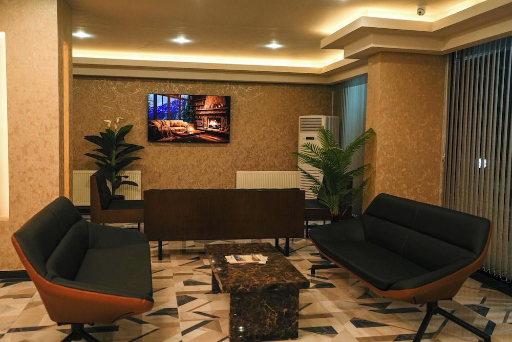 Montella Hotel — hotel in Elbistan